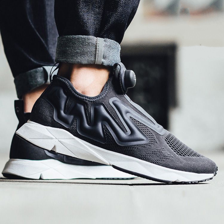 Reebok Pump Supreme  黑/白底