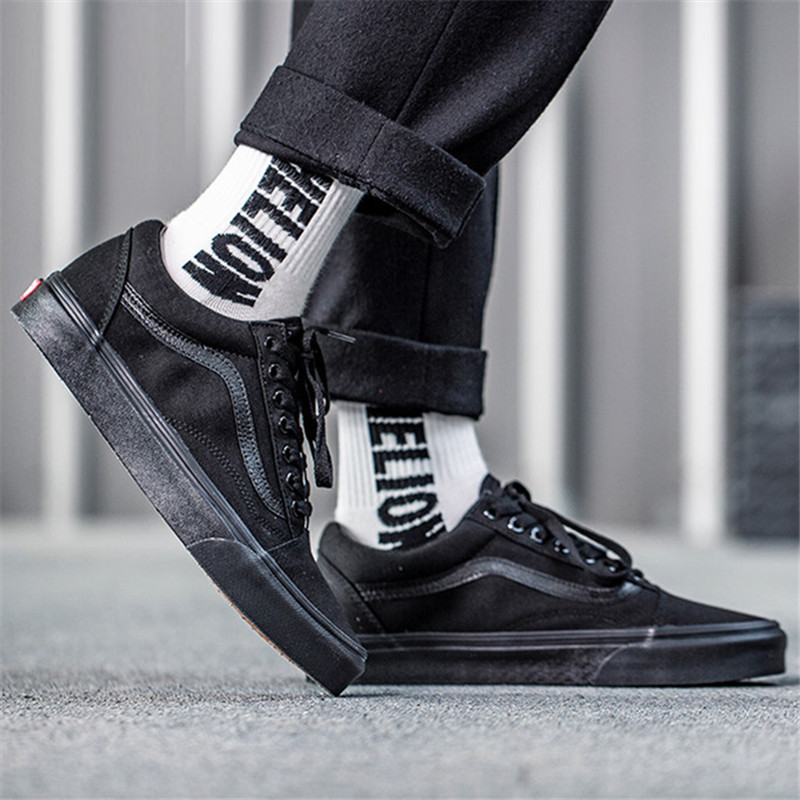 Vans Old Skool 纯黑帆布