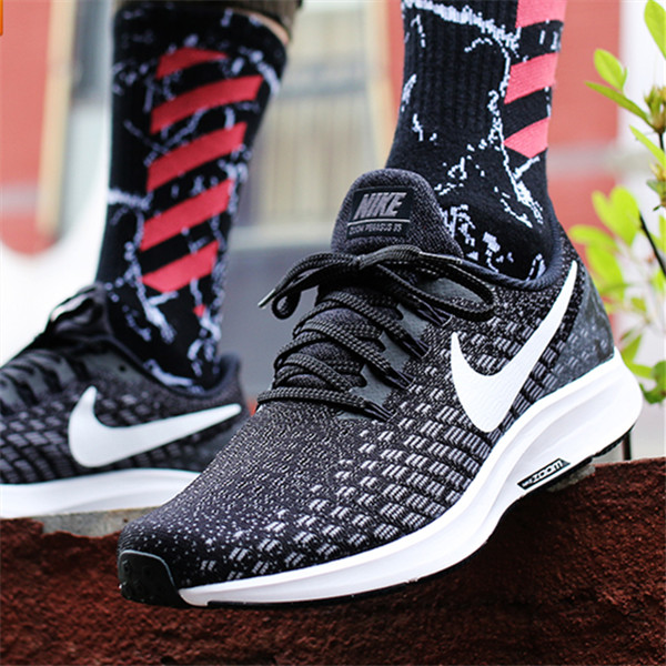 Nike Air Zoom Pegasus 35 黑白