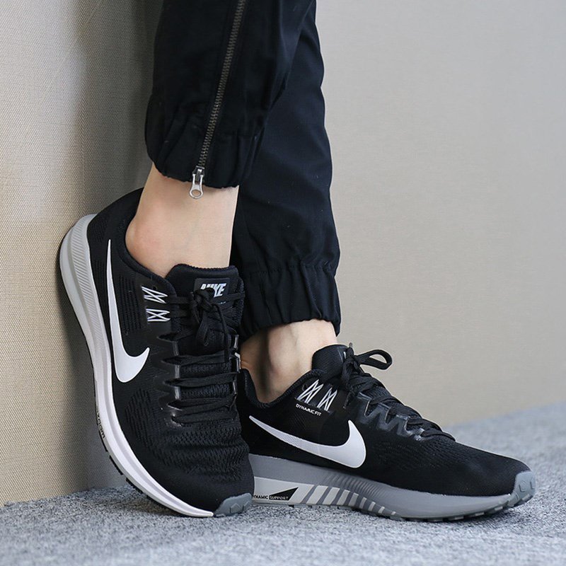 Nike Air Zoom Structure 21 黑白