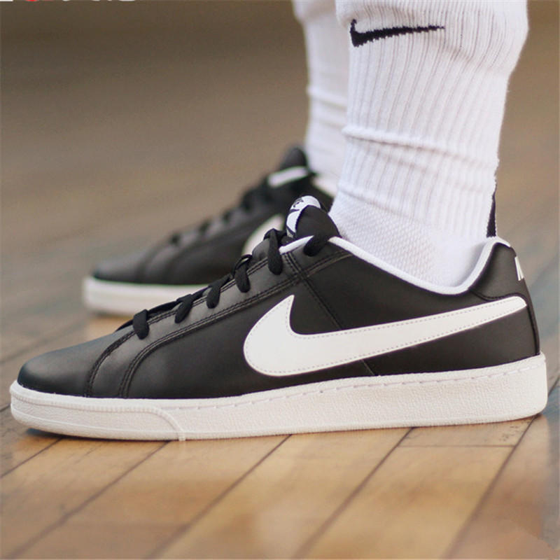 Nike Court Royale 黑/白