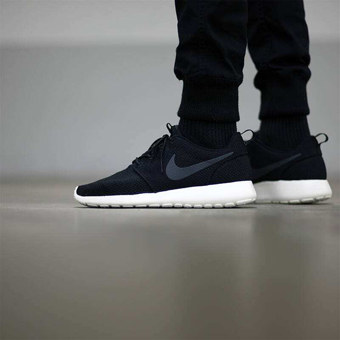 Nike Roshe One