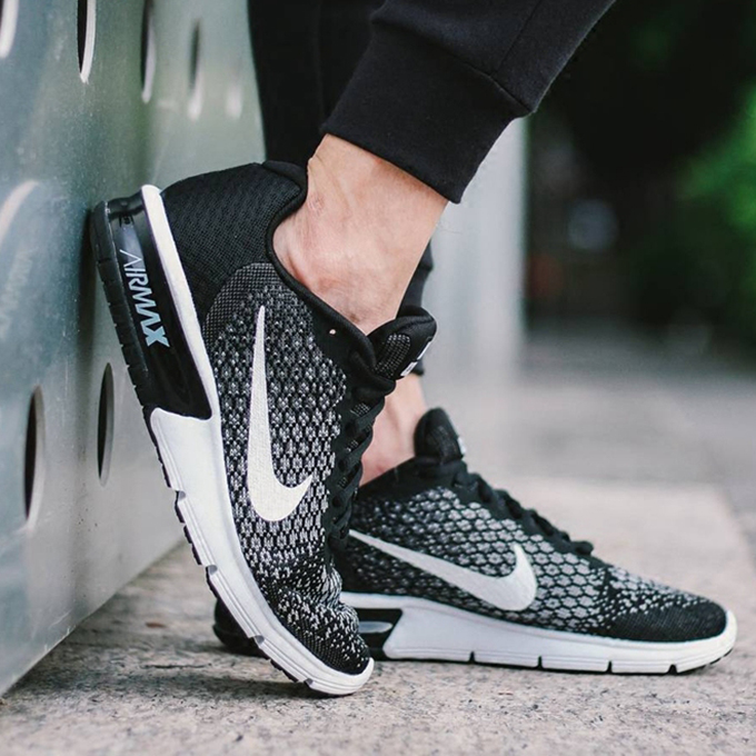 Nike Air Max Sequent 2