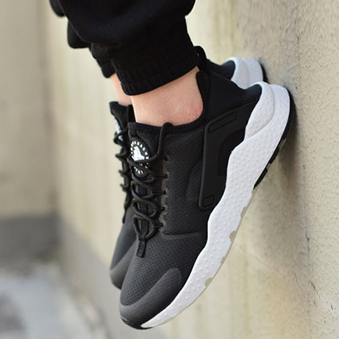 Nike Air Huarache Ultra