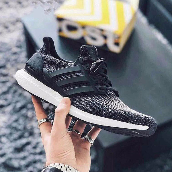 adidas Ultra Boost 3.0 灰黑色