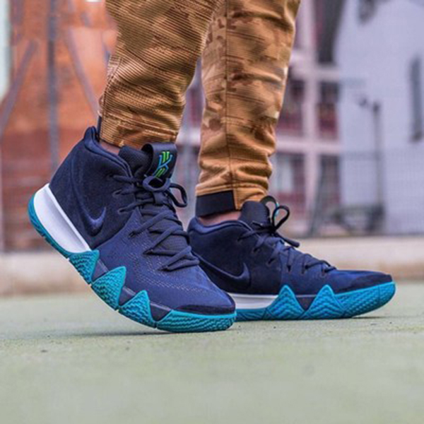 Nike Kyrie 4