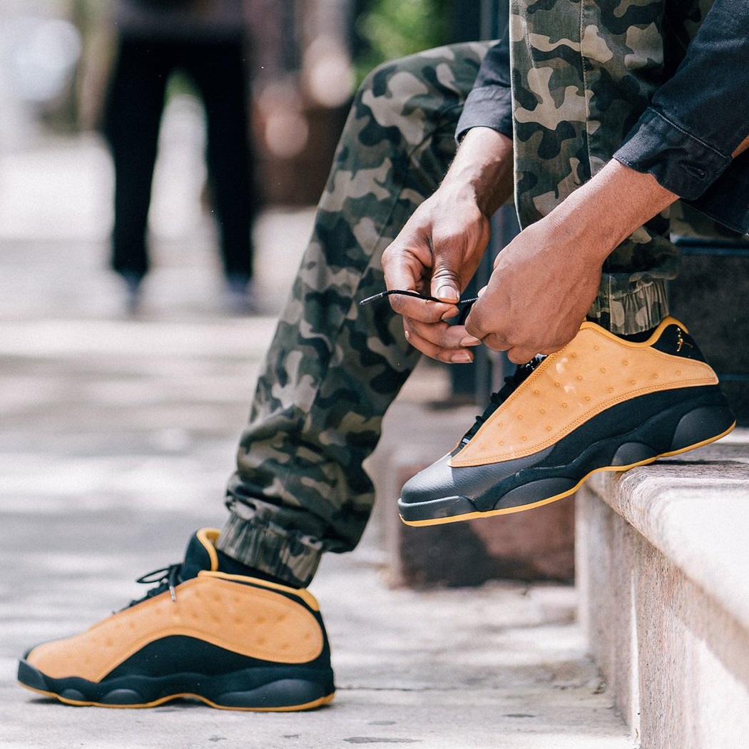 Air Jordan 13 黄黑