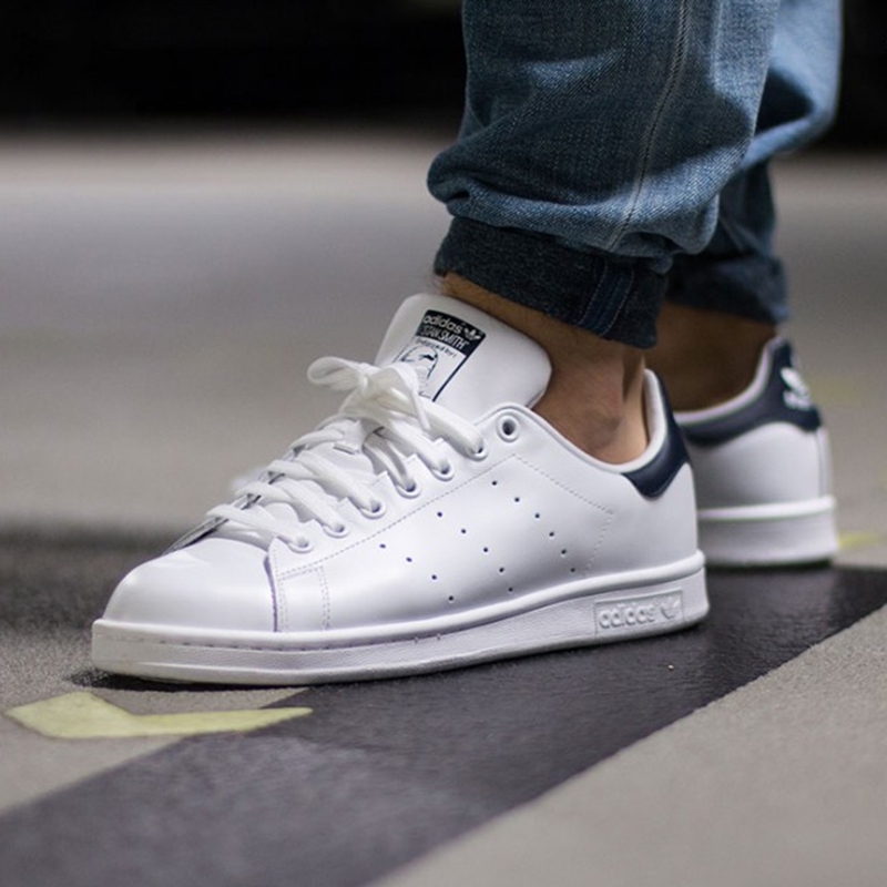 adidas Stan Smith 海军蓝尾