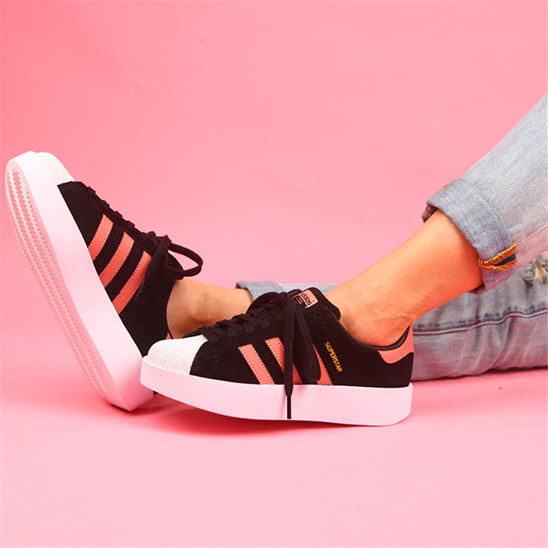 adidas Originals Superstar 黑粉厚底