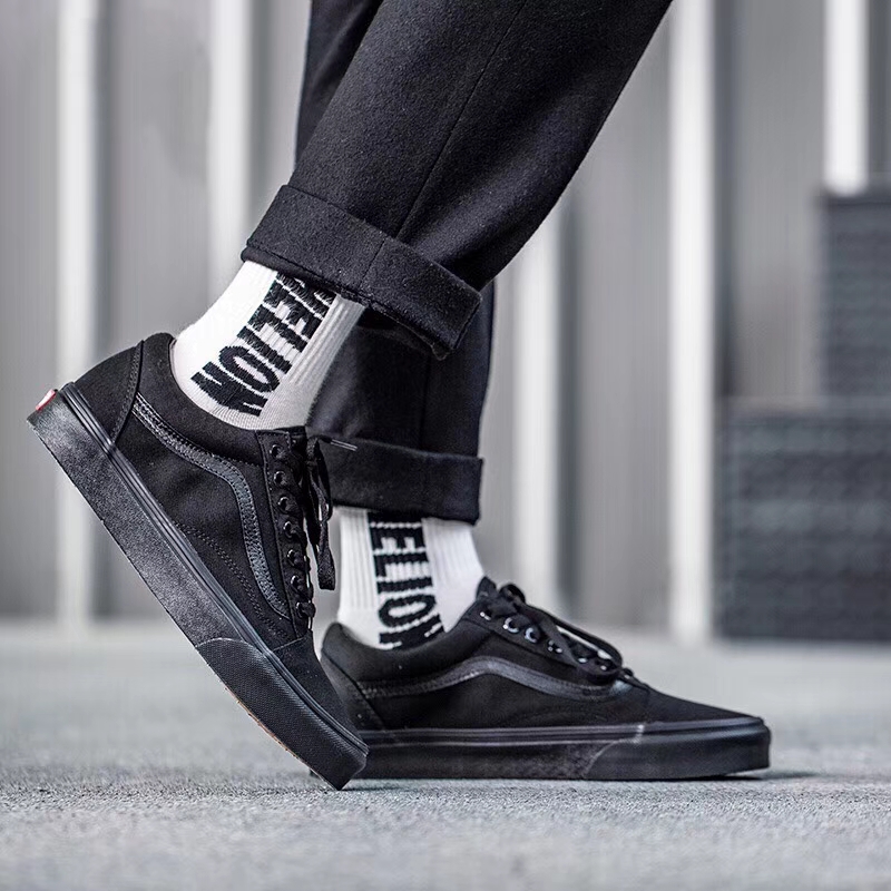 Vans Old Skool 纯黑帆布