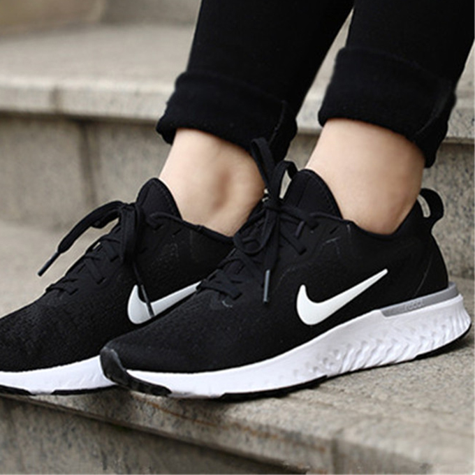 Nike Odyssey React