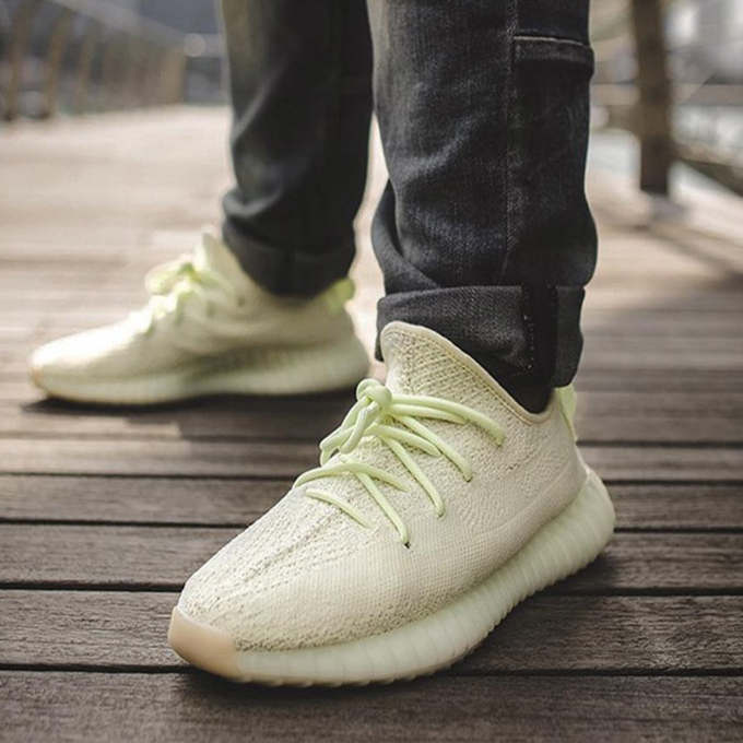 adidas Yeezy 350 Boost V2