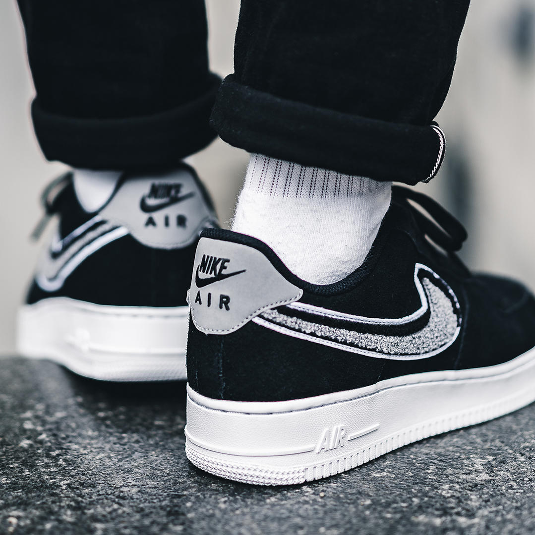 Nike Air Force 1 黑灰