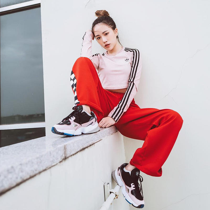 adidas Falcon W 黑粉