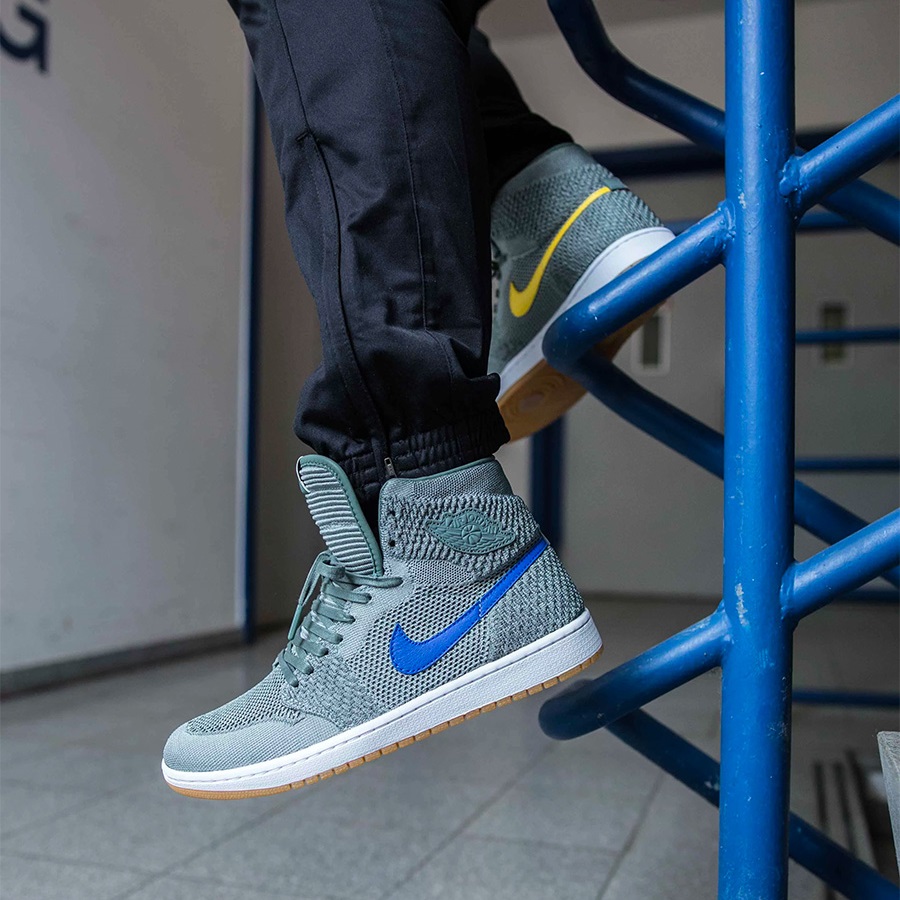 Air Jordan 1 Flyknit 灰编织/鸳鸯勾