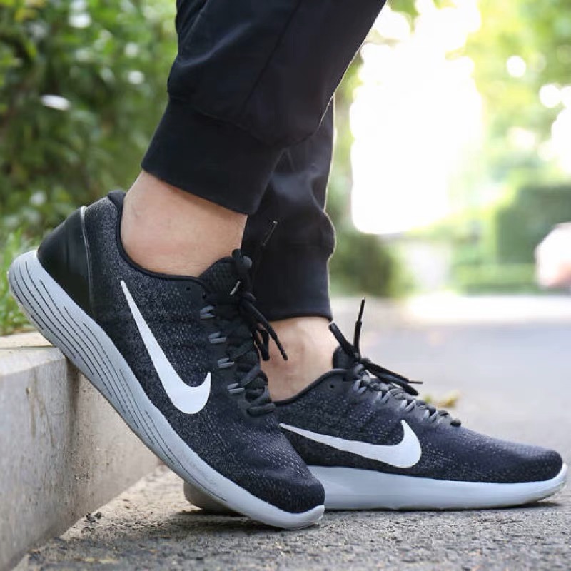 Nike LunarGlide 9 黑/灰底