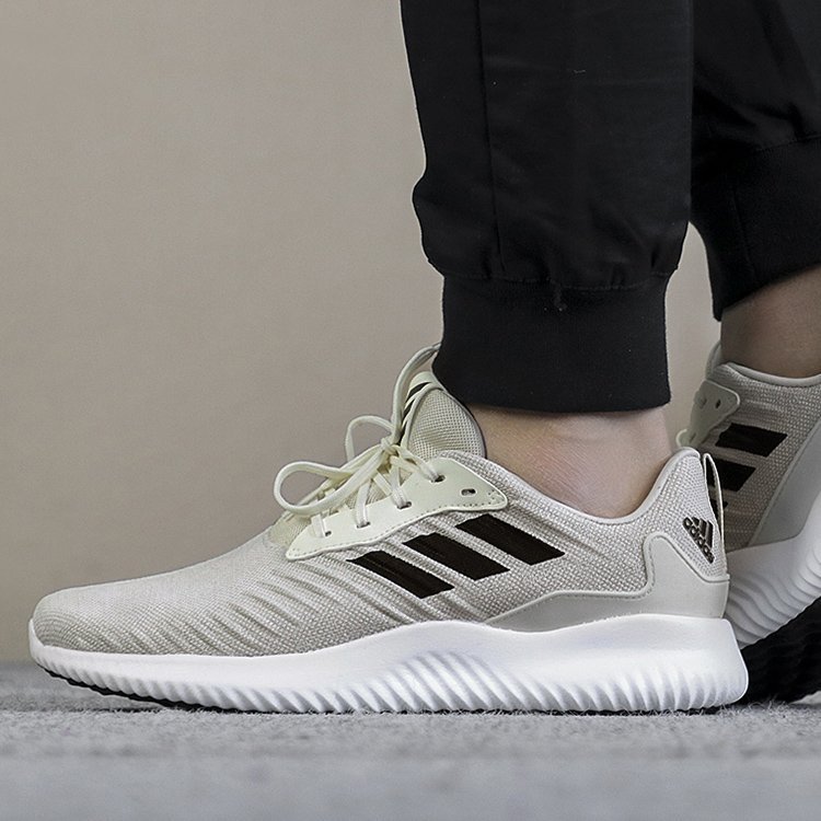 adidas Alpha Bounce RC  米白