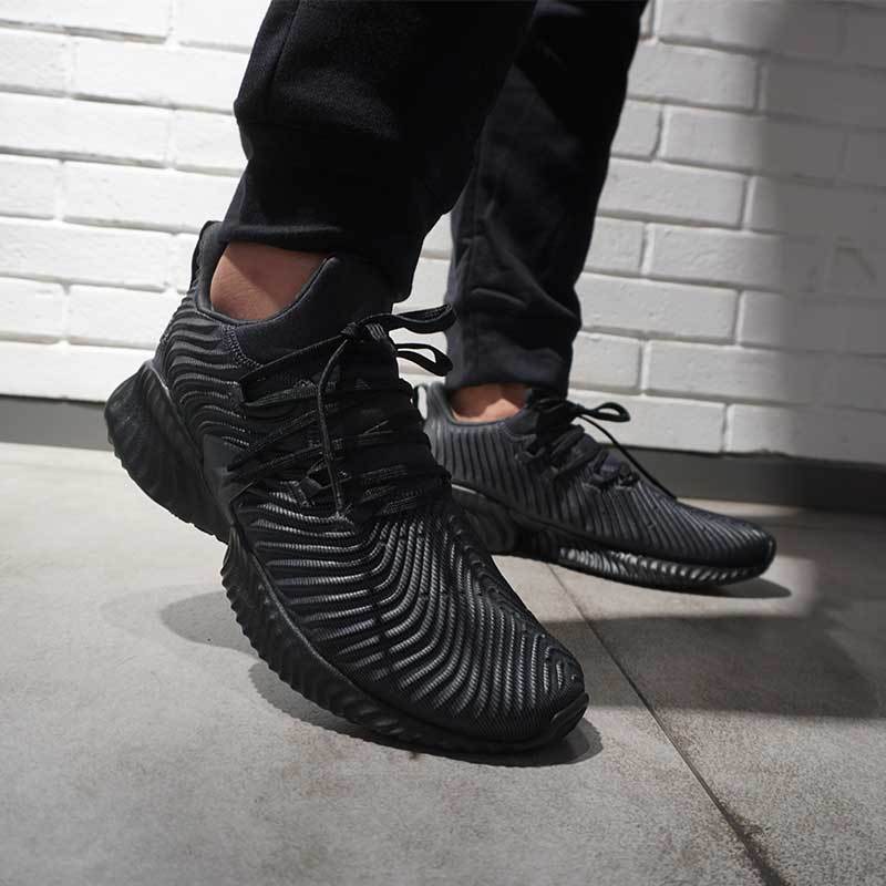 adidas Alpha Bounce Instinct 黑武士