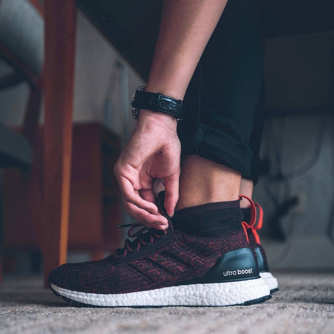 adidas Ultra Boost ATR Mid 深酒红