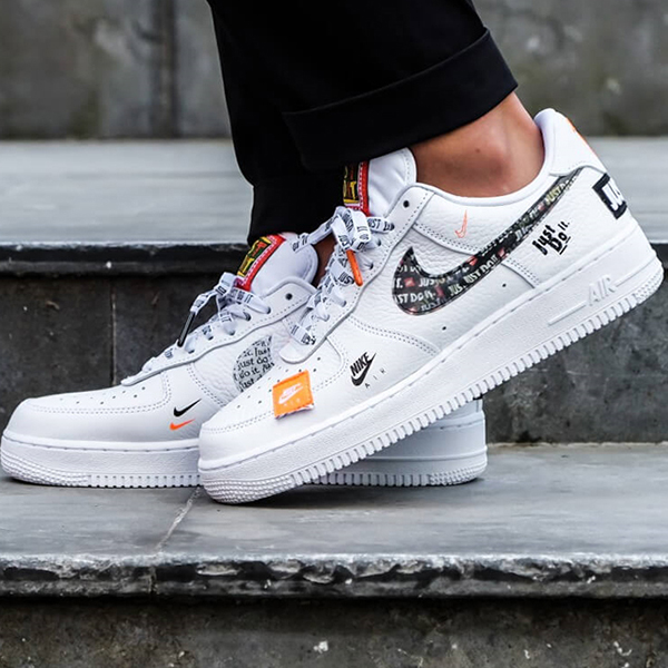 Nike Air Force 1