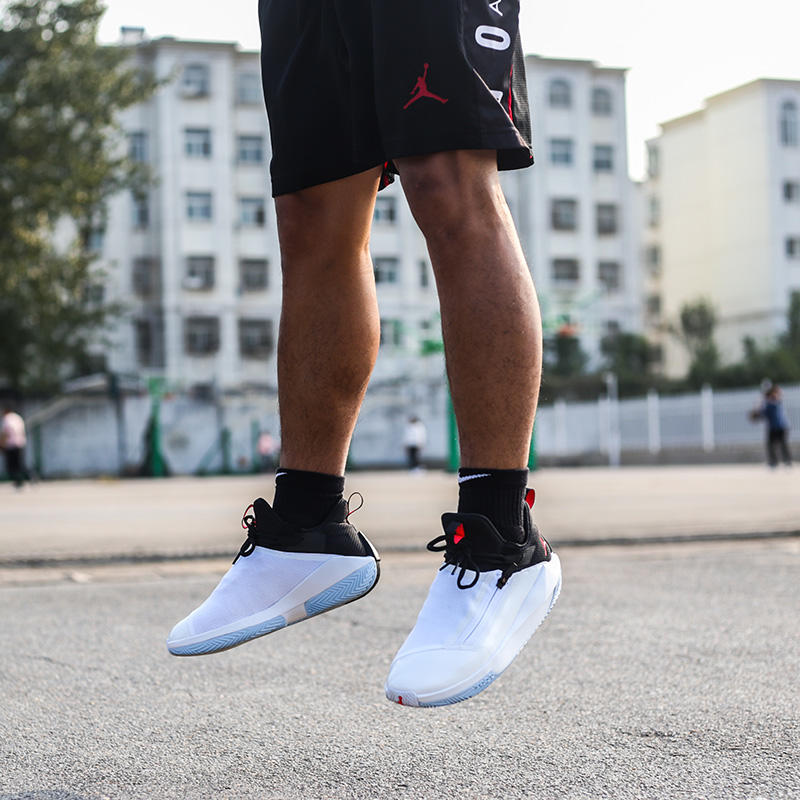 Jordan Jumpman Hustle  白黑