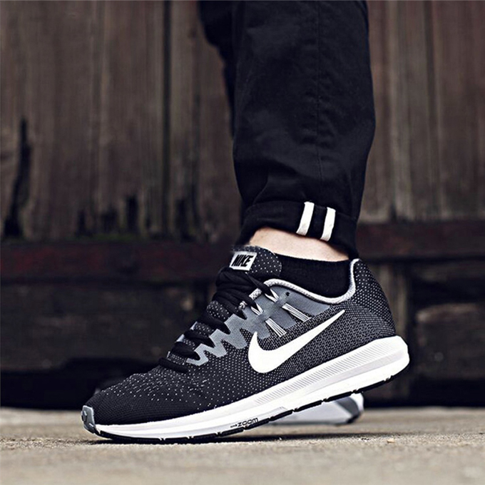 Nike Air Zoom Structure 20