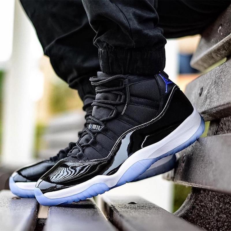 Air Jordan 11 Space Jam 空中大灌篮