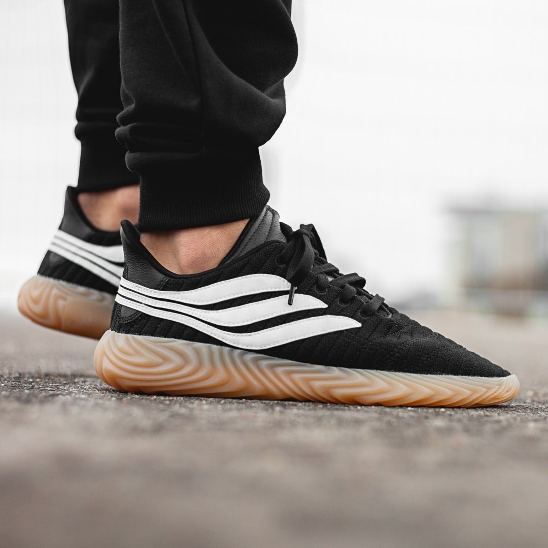 adidas Sobakov 黑白/生胶
