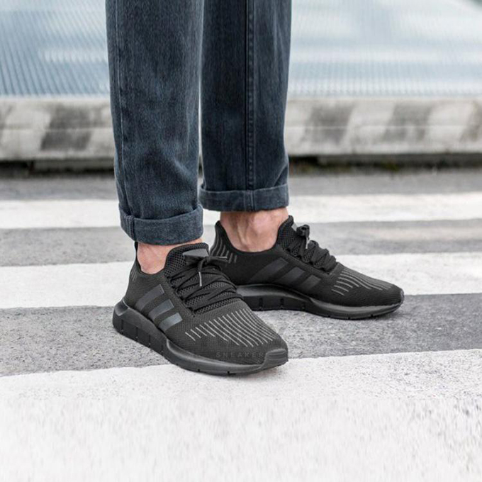adidas Swift Run