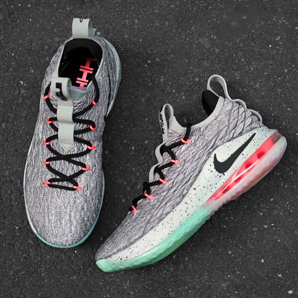 Nike LeBron 15 Low 灰绿