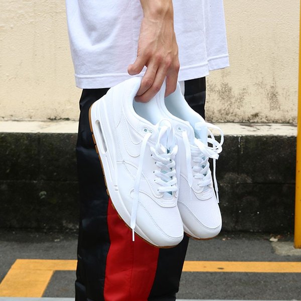 Nike Air Max 1 白生胶