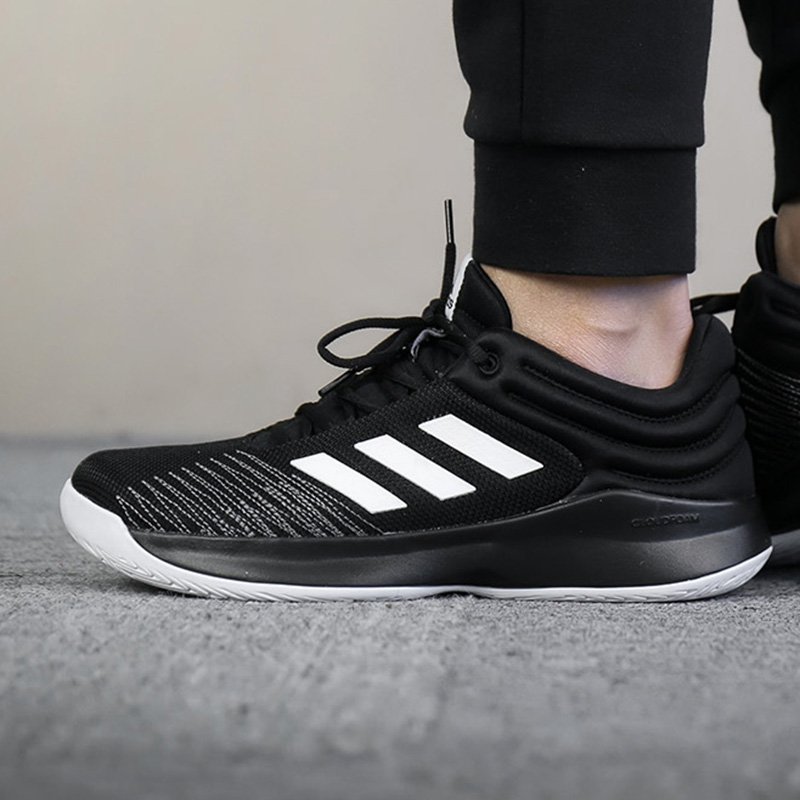 adidas Pro Spark Low 2018  黑白