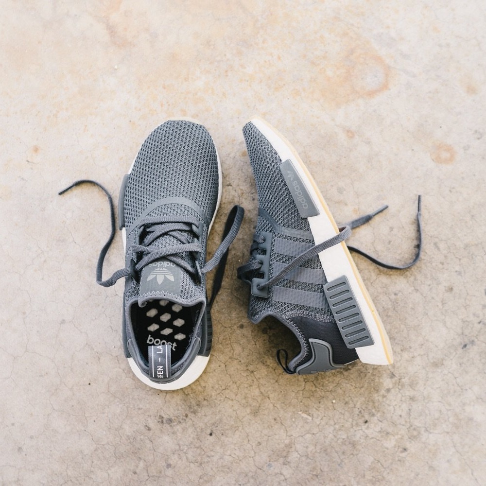 adidas NMD R1 铁灰