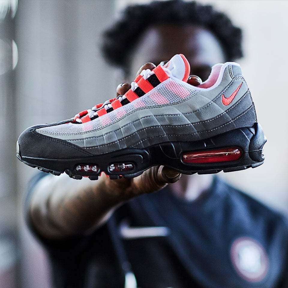 Nike Air Max 95 黑灰渐变/红色