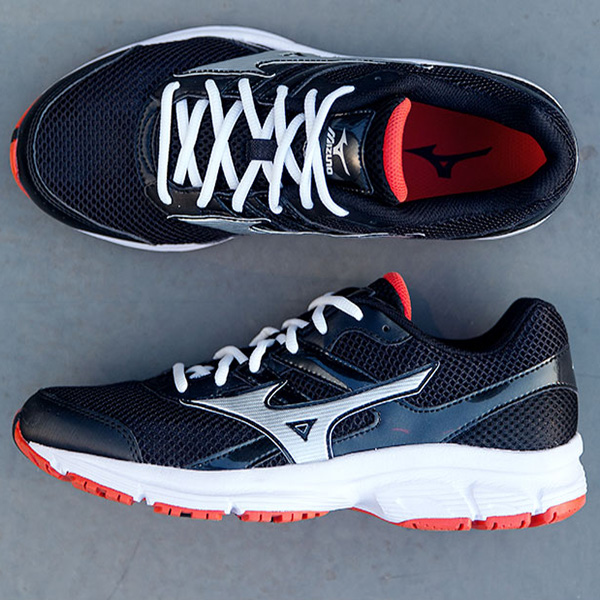 Mizuno Spark