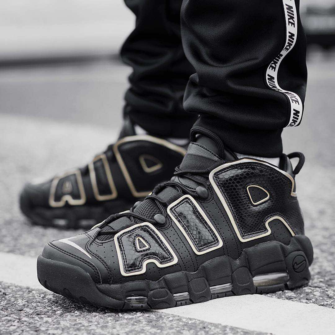 Nike Air More Uptempo 法国