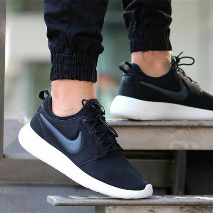 Nike Roshe Two