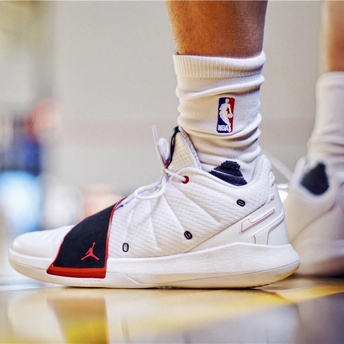 Jordan CP3.XI  白黑红