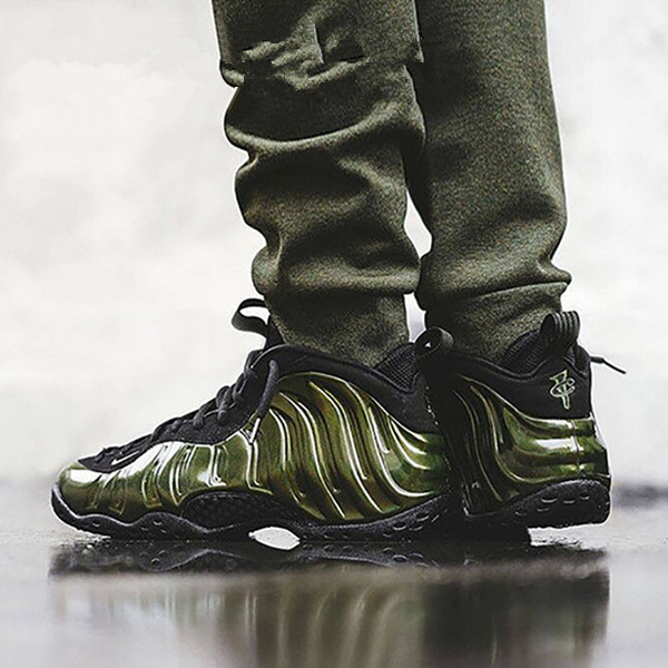 Nike Air Foamposite One军绿全息喷