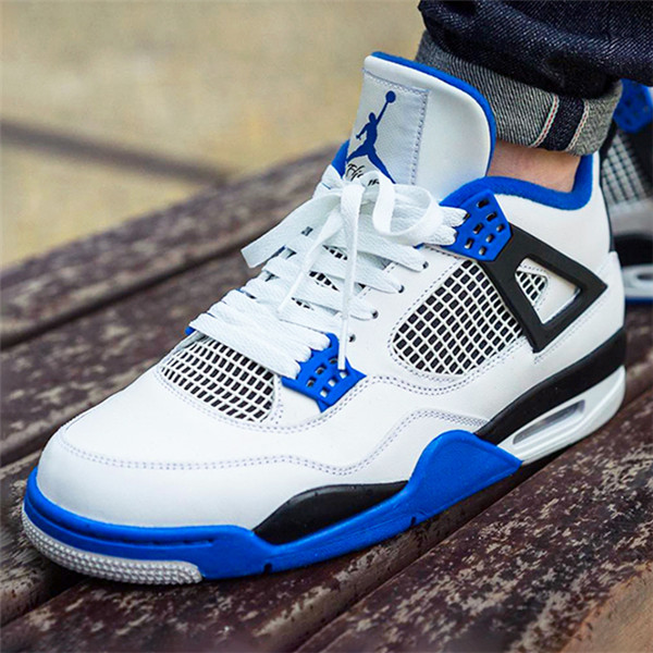 Air Jordan 4 Motorsports 摩托车队