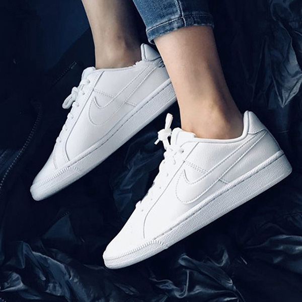 Nike Court Royale