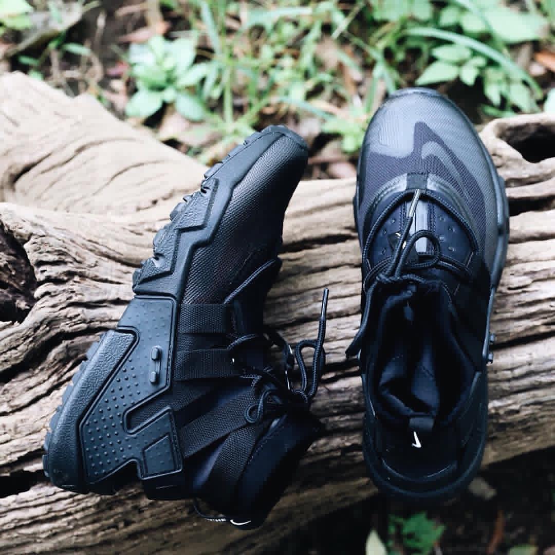 Nike Air Huarache Gripp  纯黑
