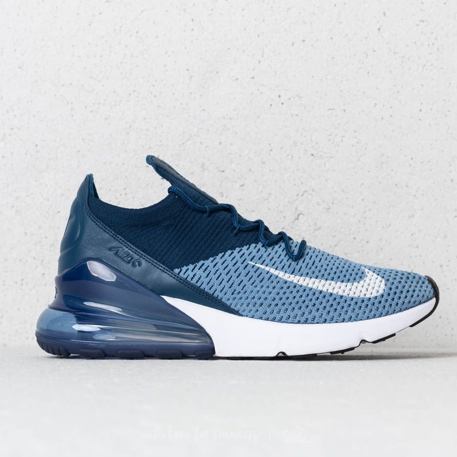 Nike Air Max 270 Flyknit 浅蓝色