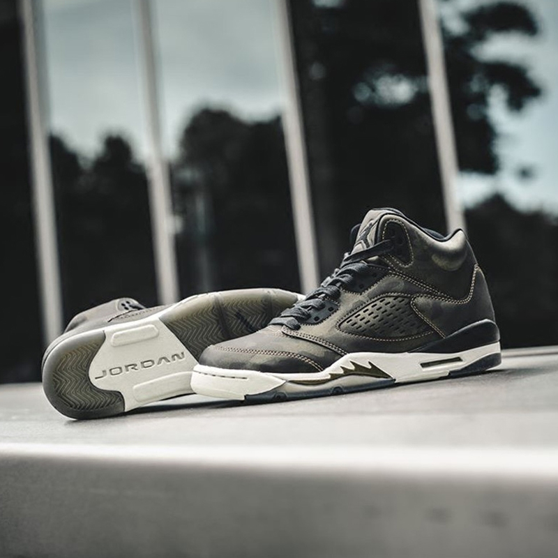 Air Jordan 5 暗金迷彩