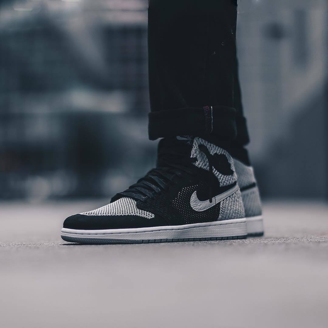 Air Jordan 1 Flyknit 黑灰编织