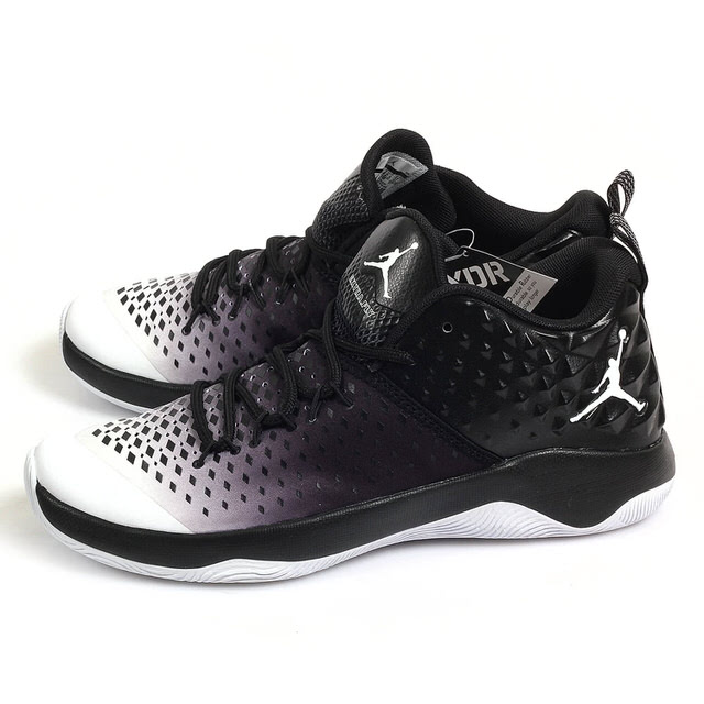 Jordan Extra.Fly  白黑渐变