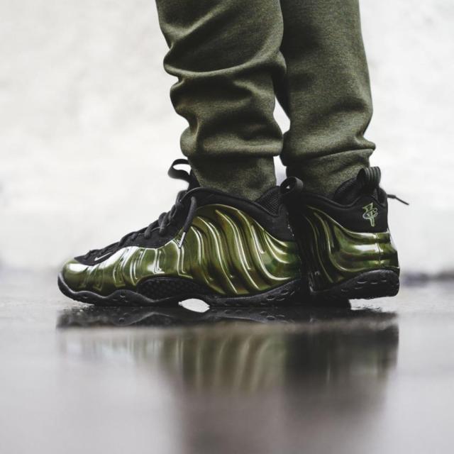 Nike Air Foamposite One 军绿全息喷