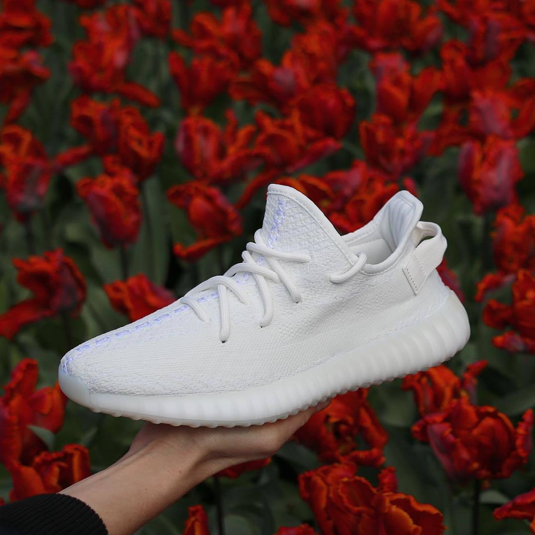 adidas Yeezy 350V2 纯白