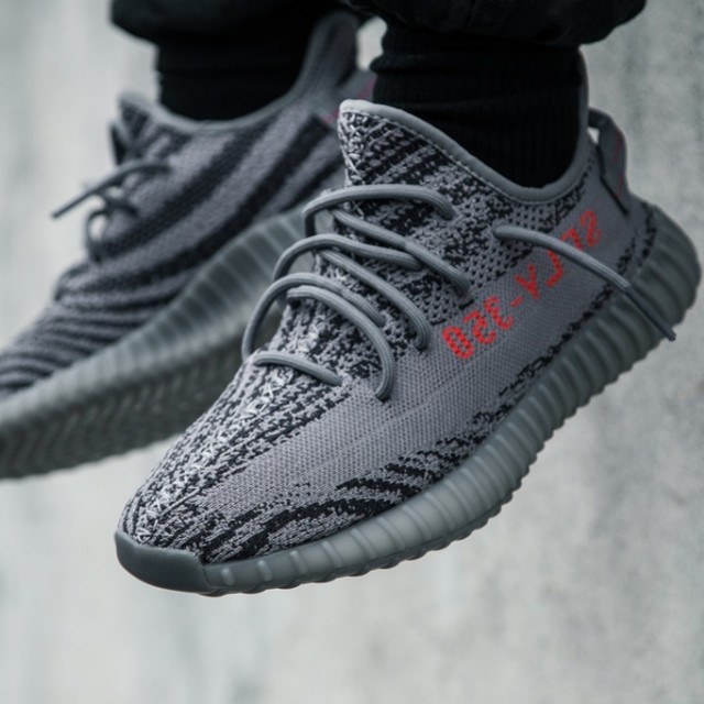 adidas Yeezy 350V2 灰橘