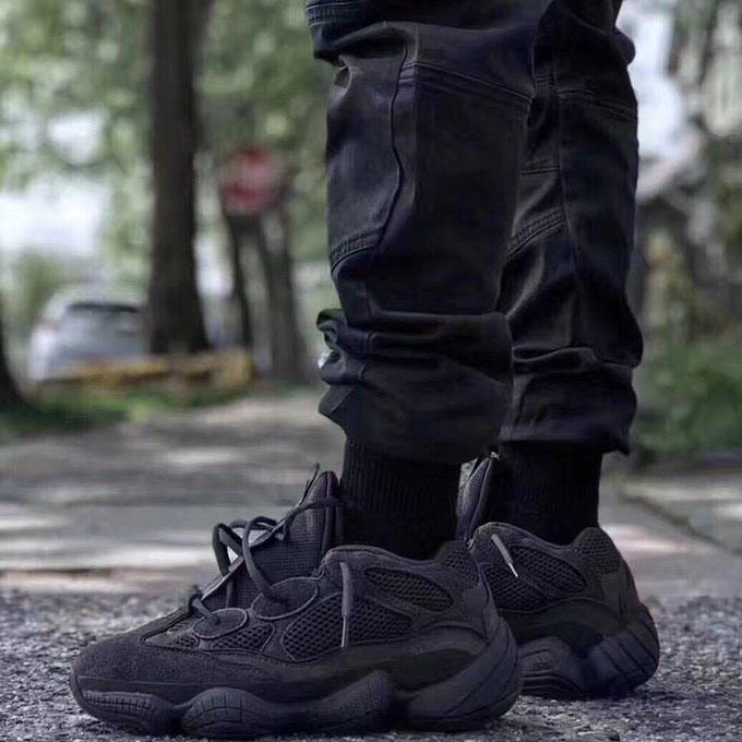 adidas Yeezy 500 全黑